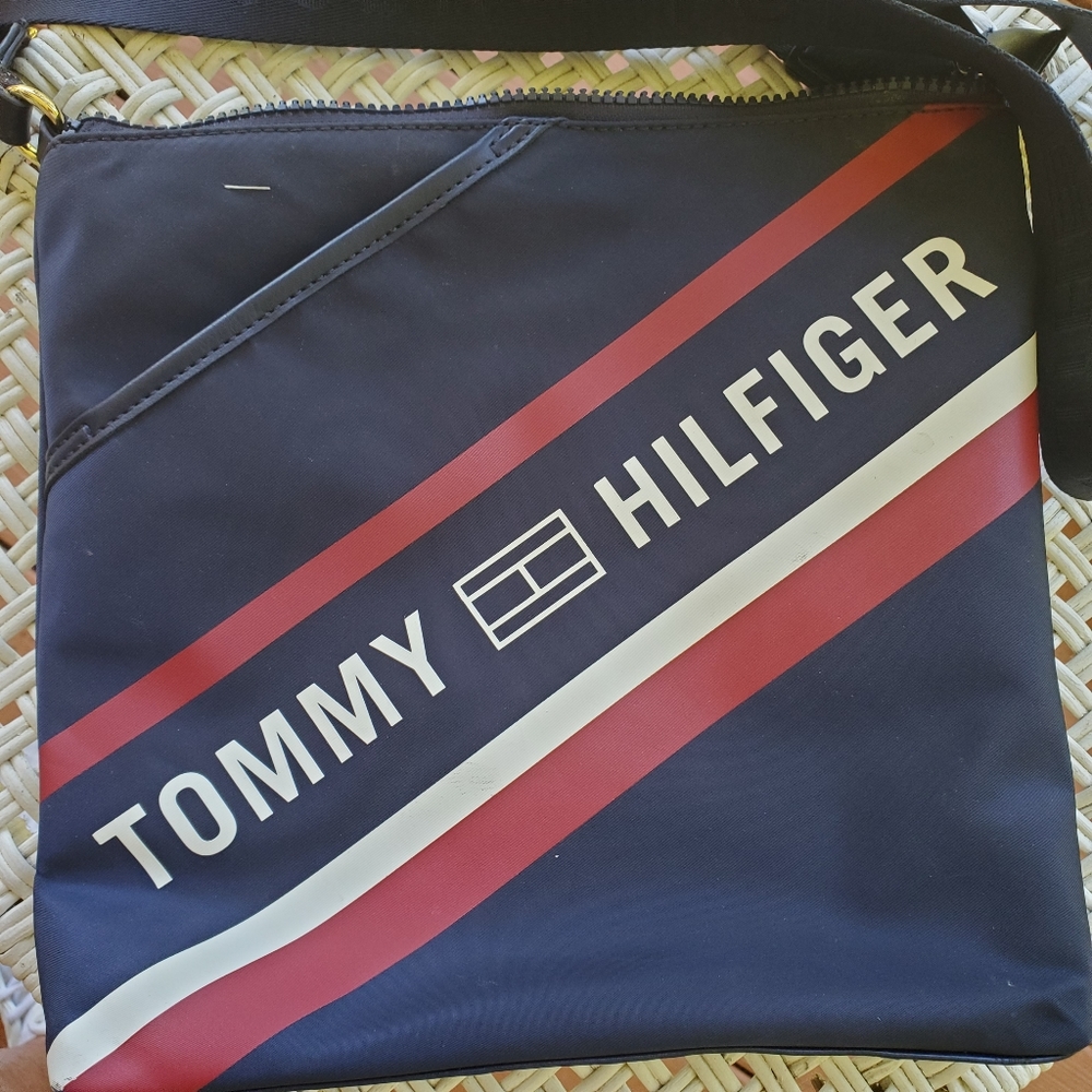 Tommy Hilfiger nylon purse